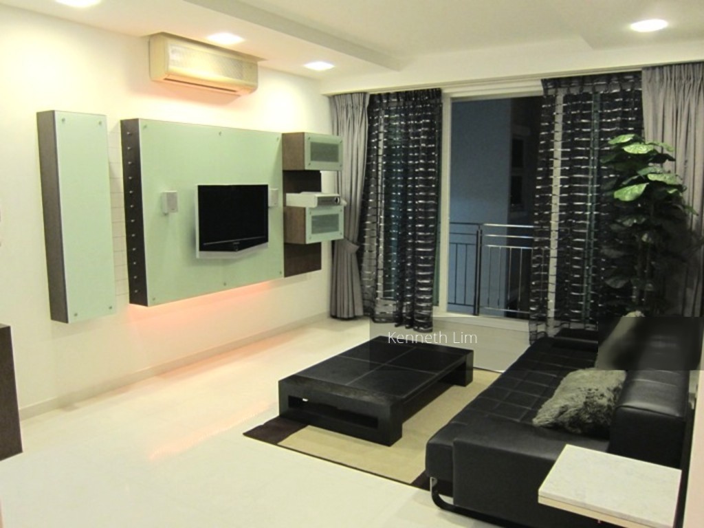The Esparis (D18), Condominium #147898342